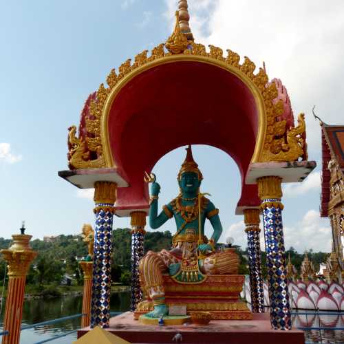 Wat Plai Laem, Thailand