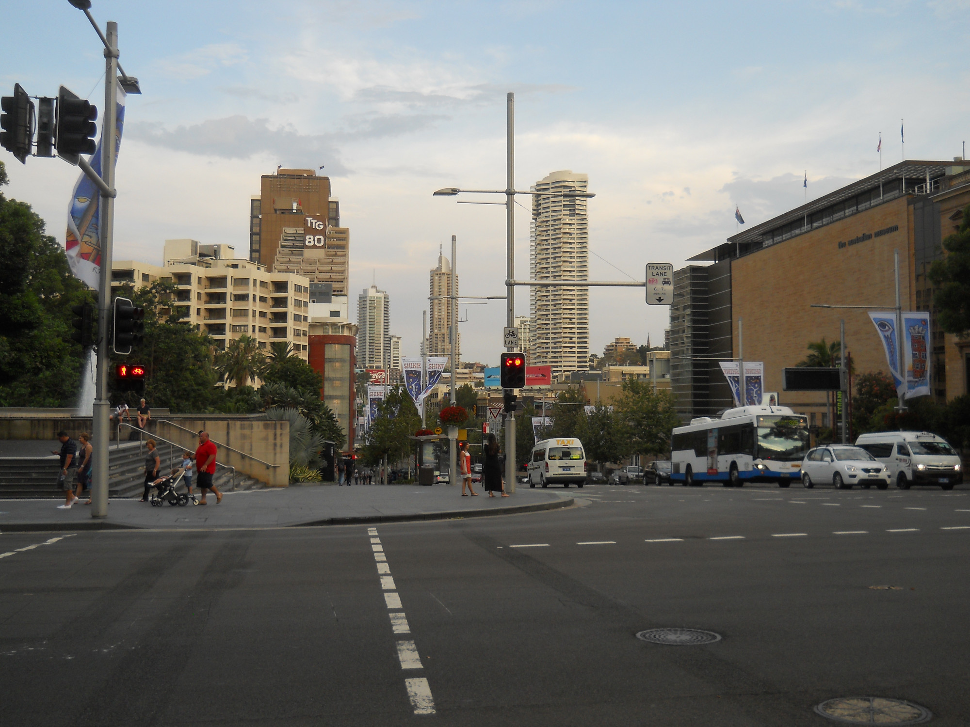 A view of Sydney's skyline from Kings Cross 