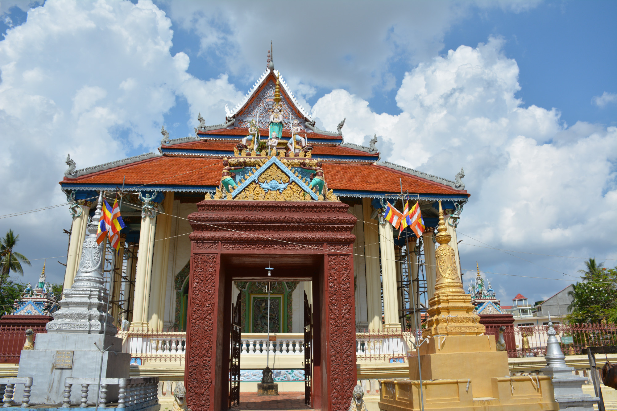 Wat Damrey Sor, Cambodia