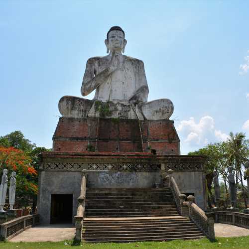 Wat Ek Phnom, Камбоджа