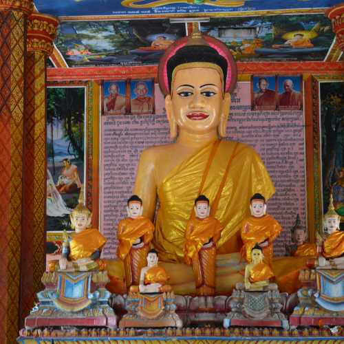 New Buddhist Temple seated Buddha Figure