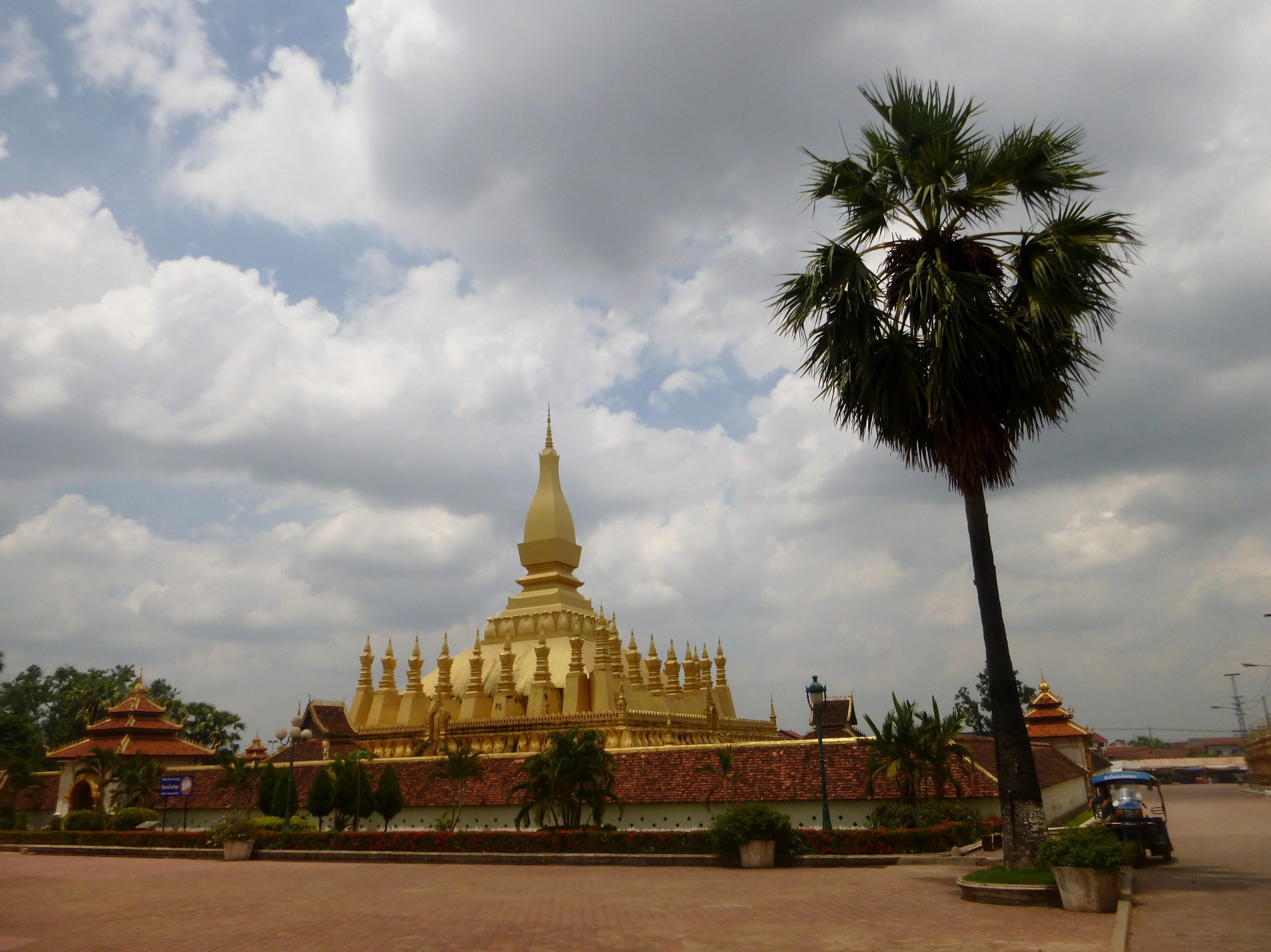 Pha That Luang (Pha Chedi Lokajulamani), Laos