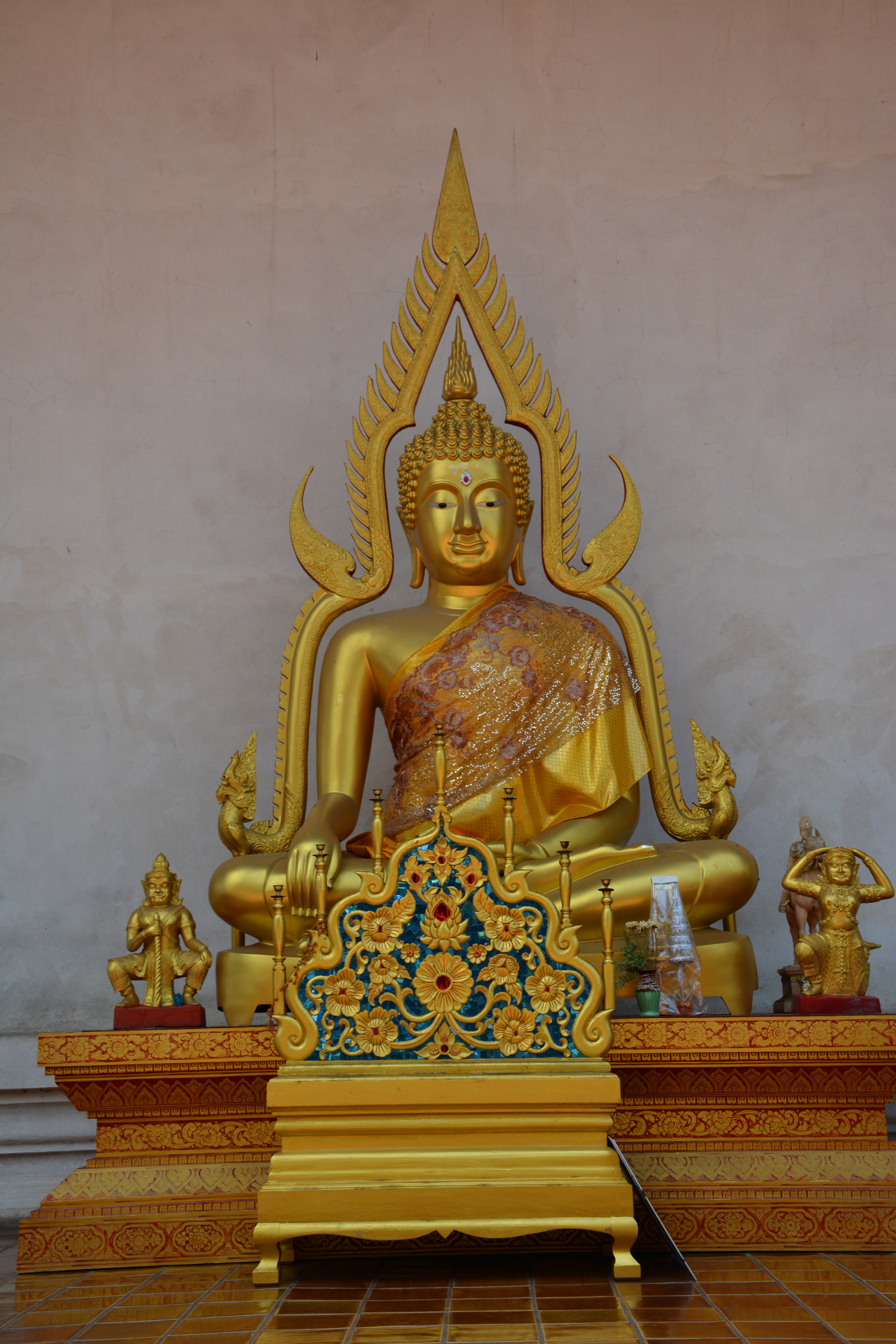 Wat Chedi Luang, Thailand