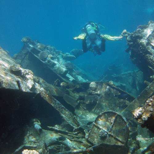 wreck Diving