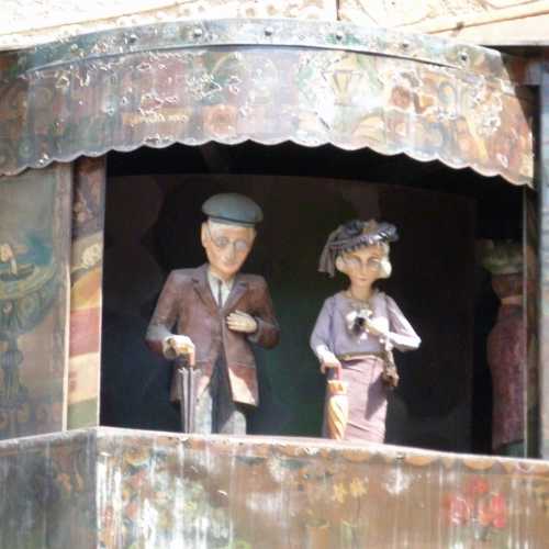 Clock Puppet Figures
