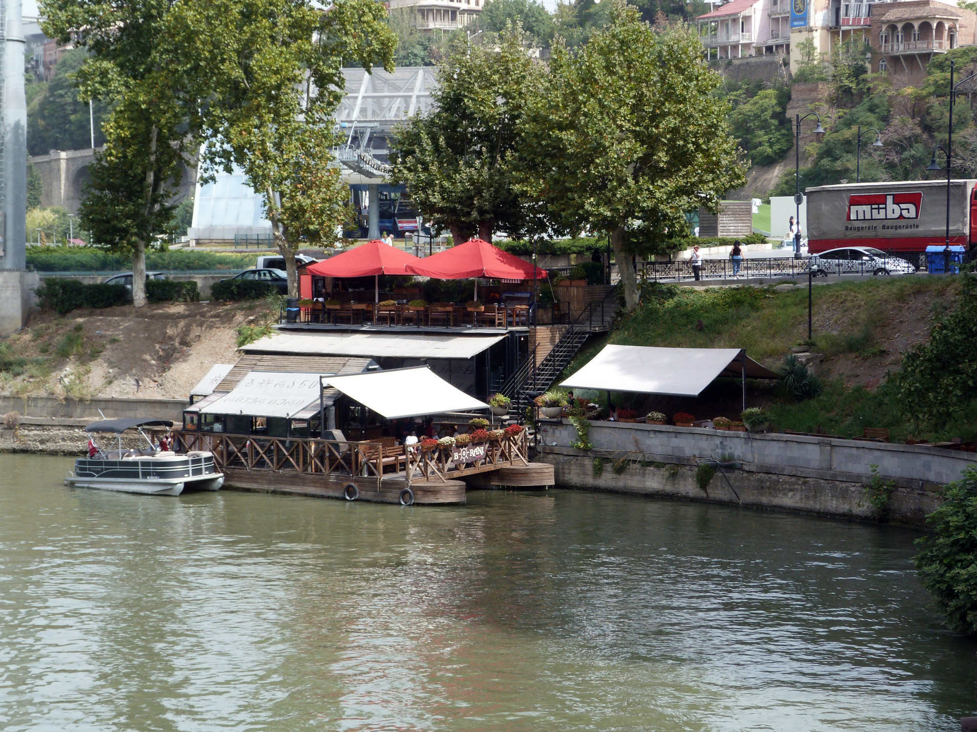 The Peace Bridge, Грузия