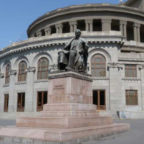 Hovhannes Tumanyan Statue Freedom Square