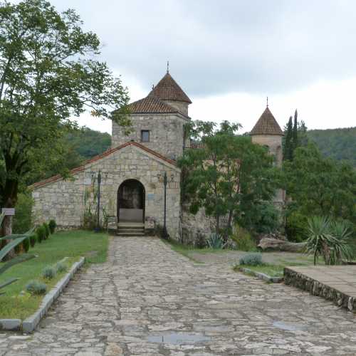 Motsameta Monastery