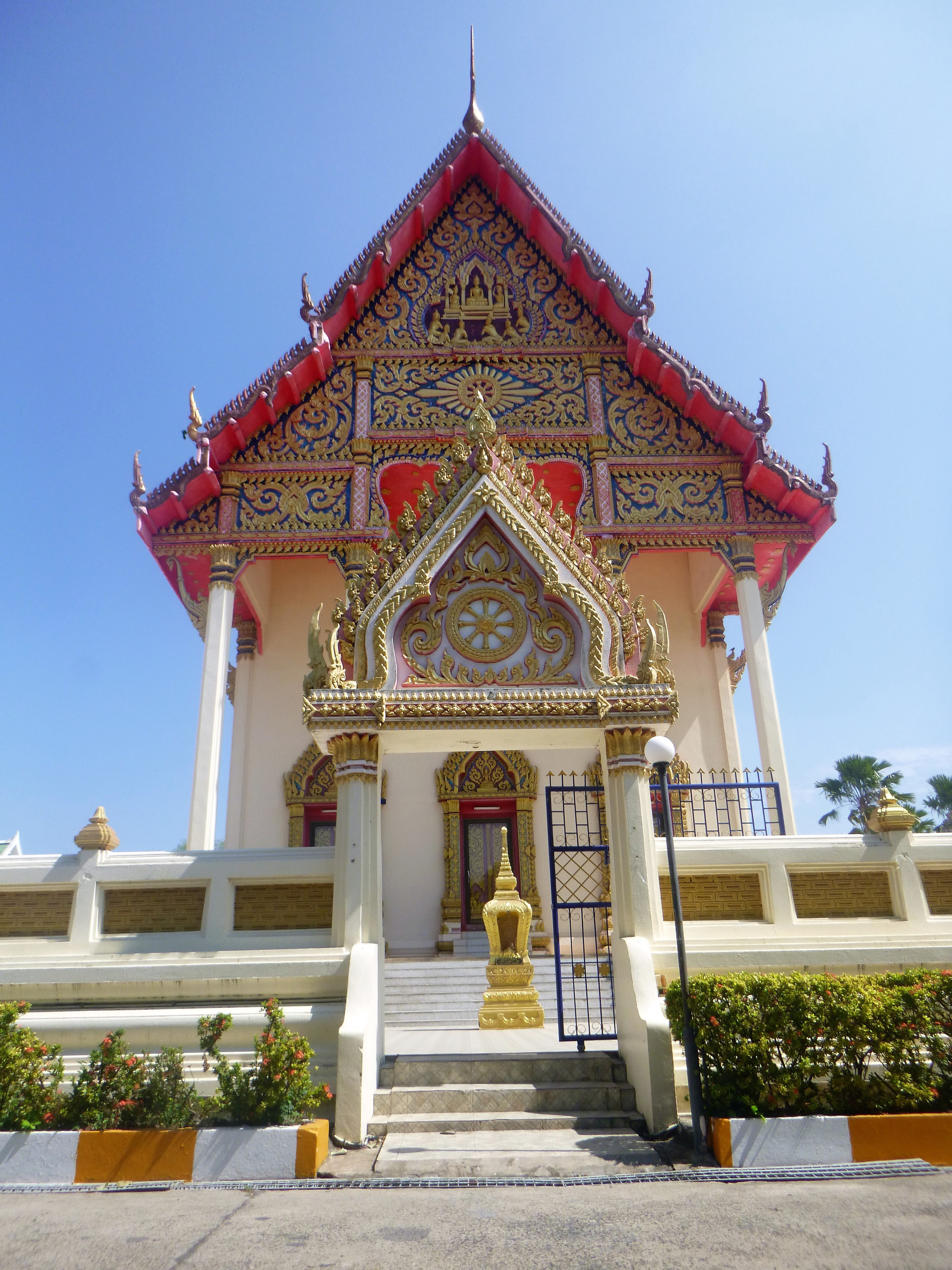 Wat Klang Phra Aram Luang, Thailand