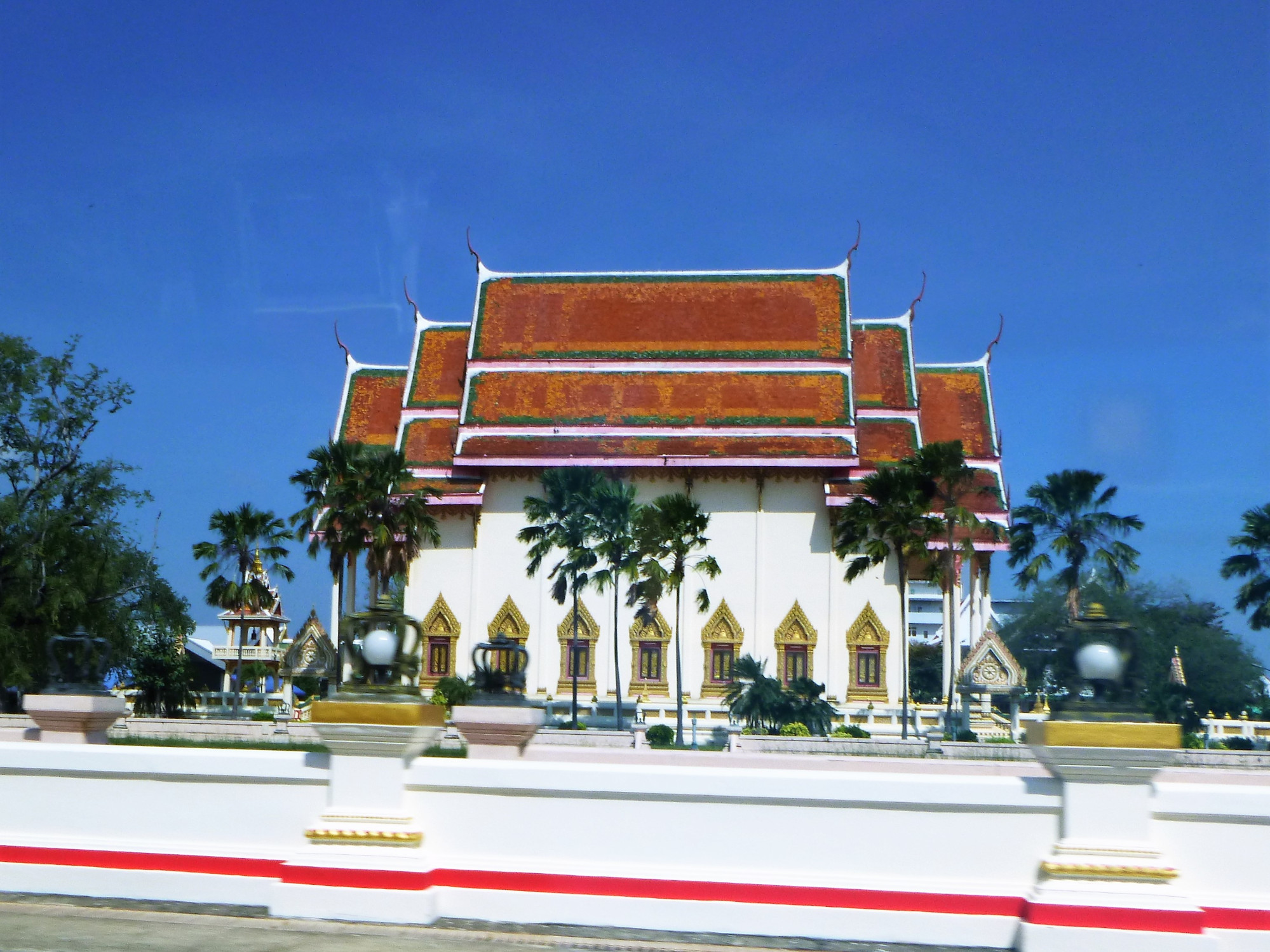 Wat Klang Phra Aram Luang, Таиланд