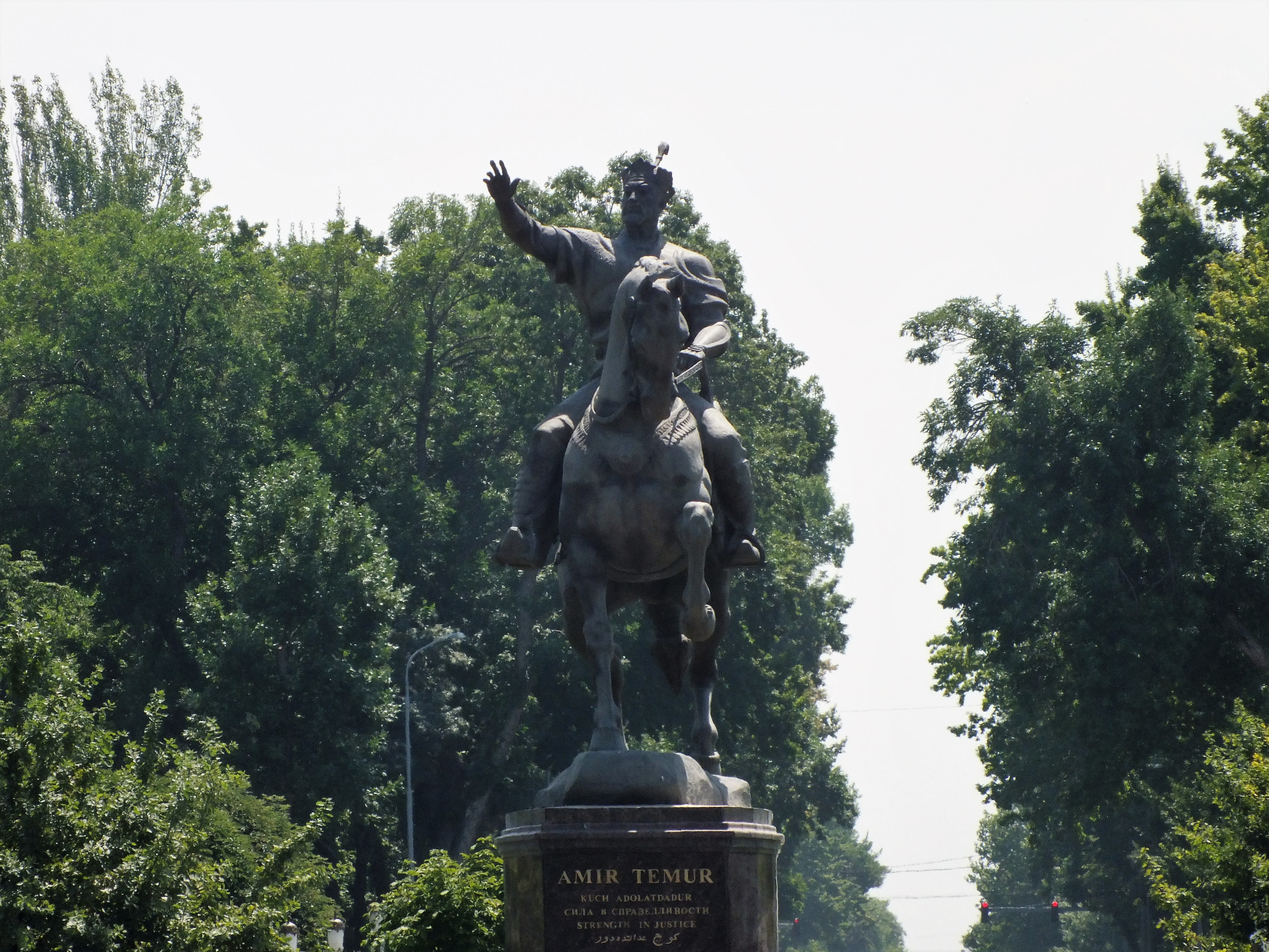 Amir Temur Statue