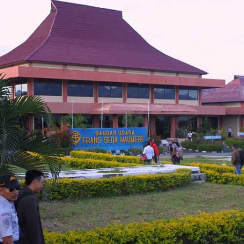 Maumere Airport, Индонезия