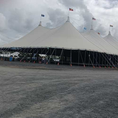 Delta Stage Tent