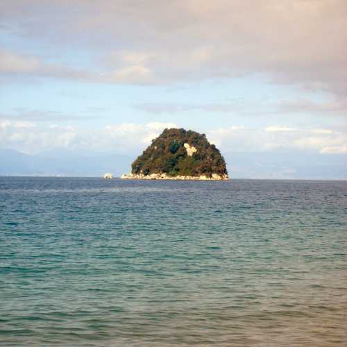 Ngaio Island