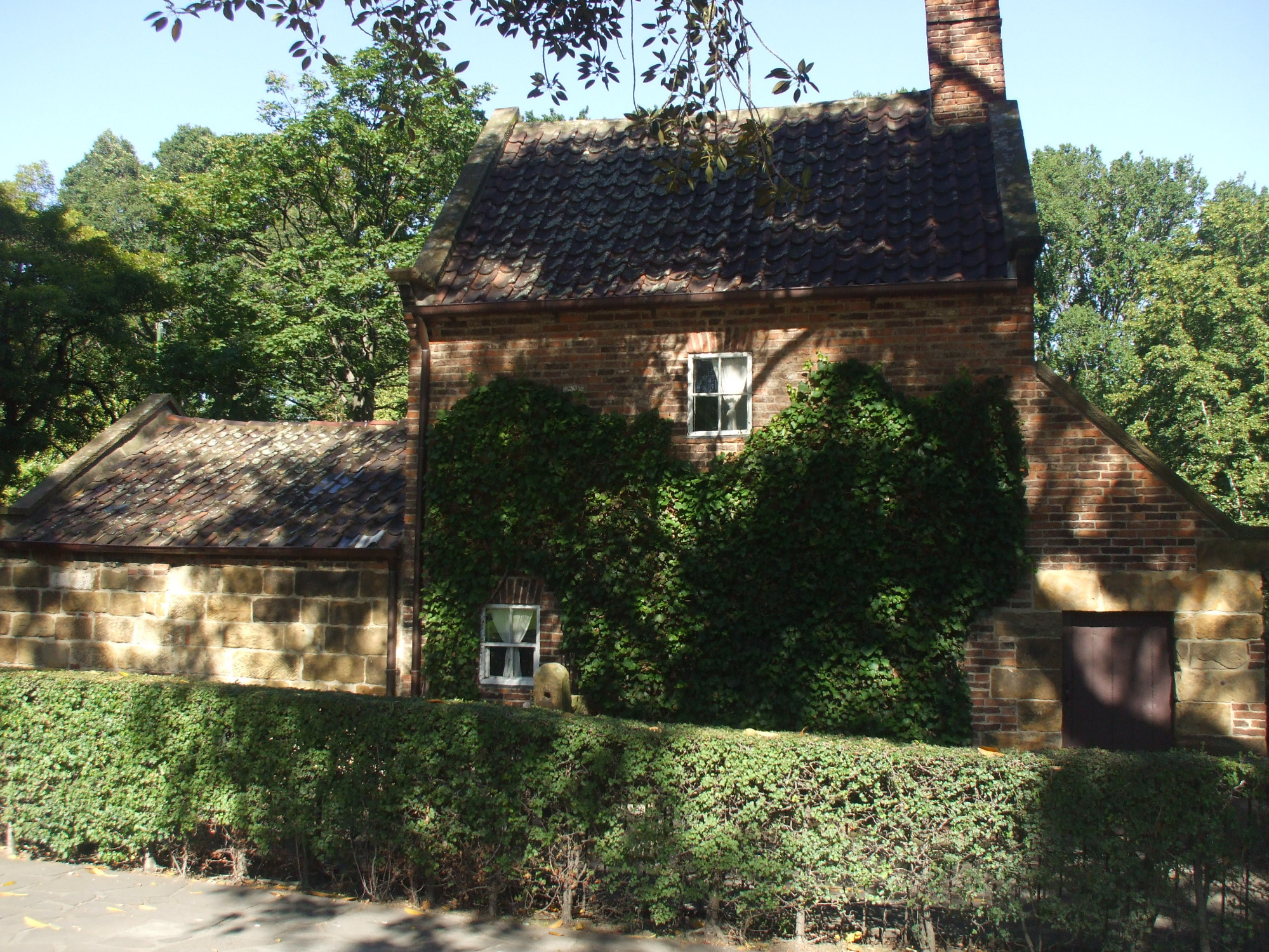 Cooks Cottage