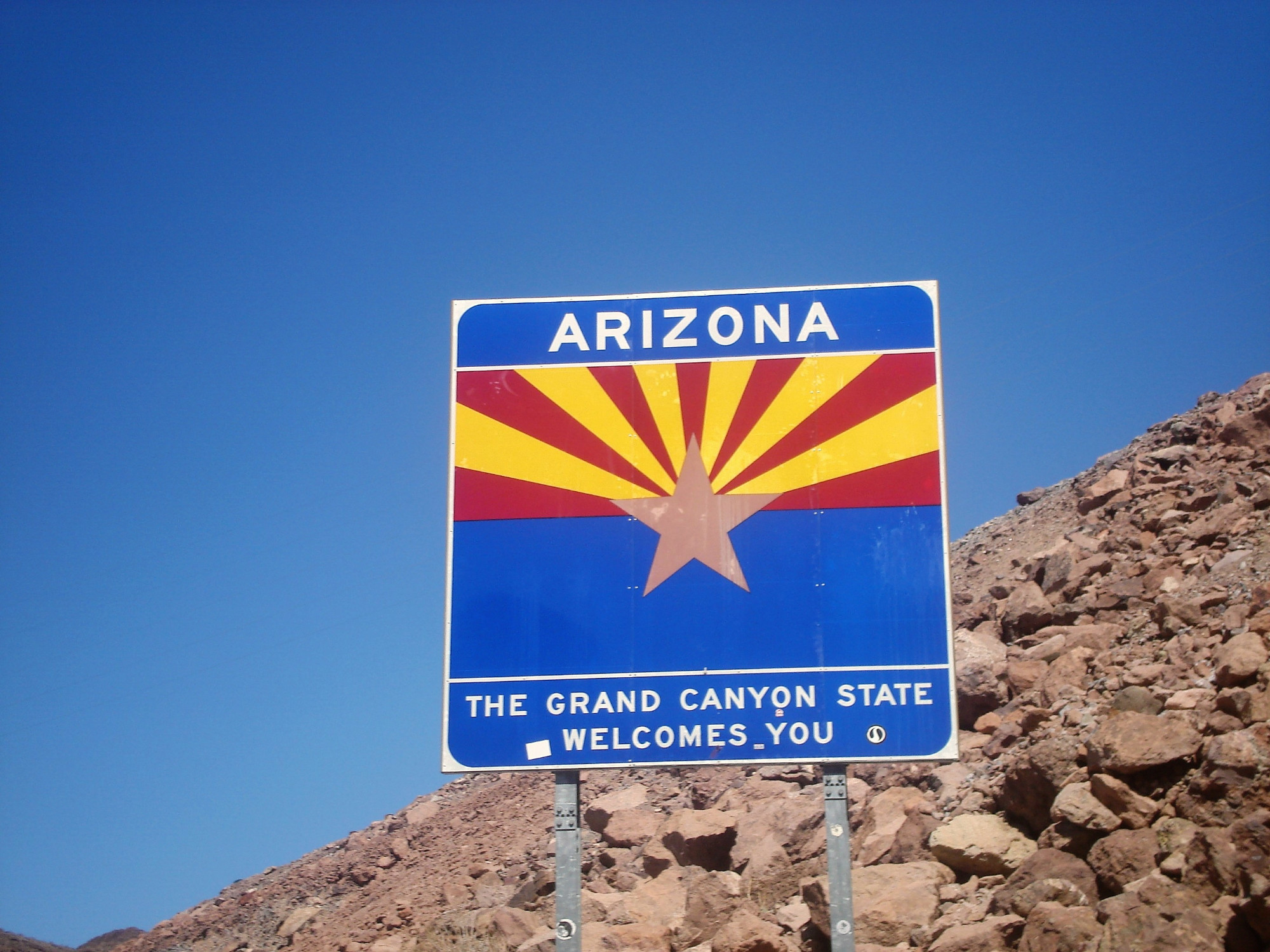 Arizona Border sign