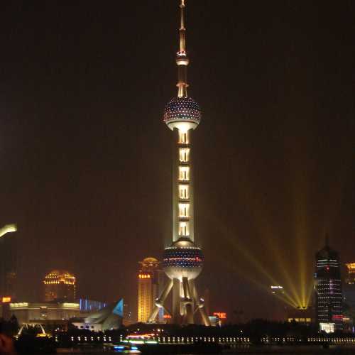 Oriental Pearl TV Tower by night