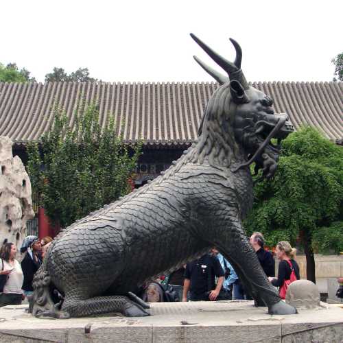 Bronze Qilin statue