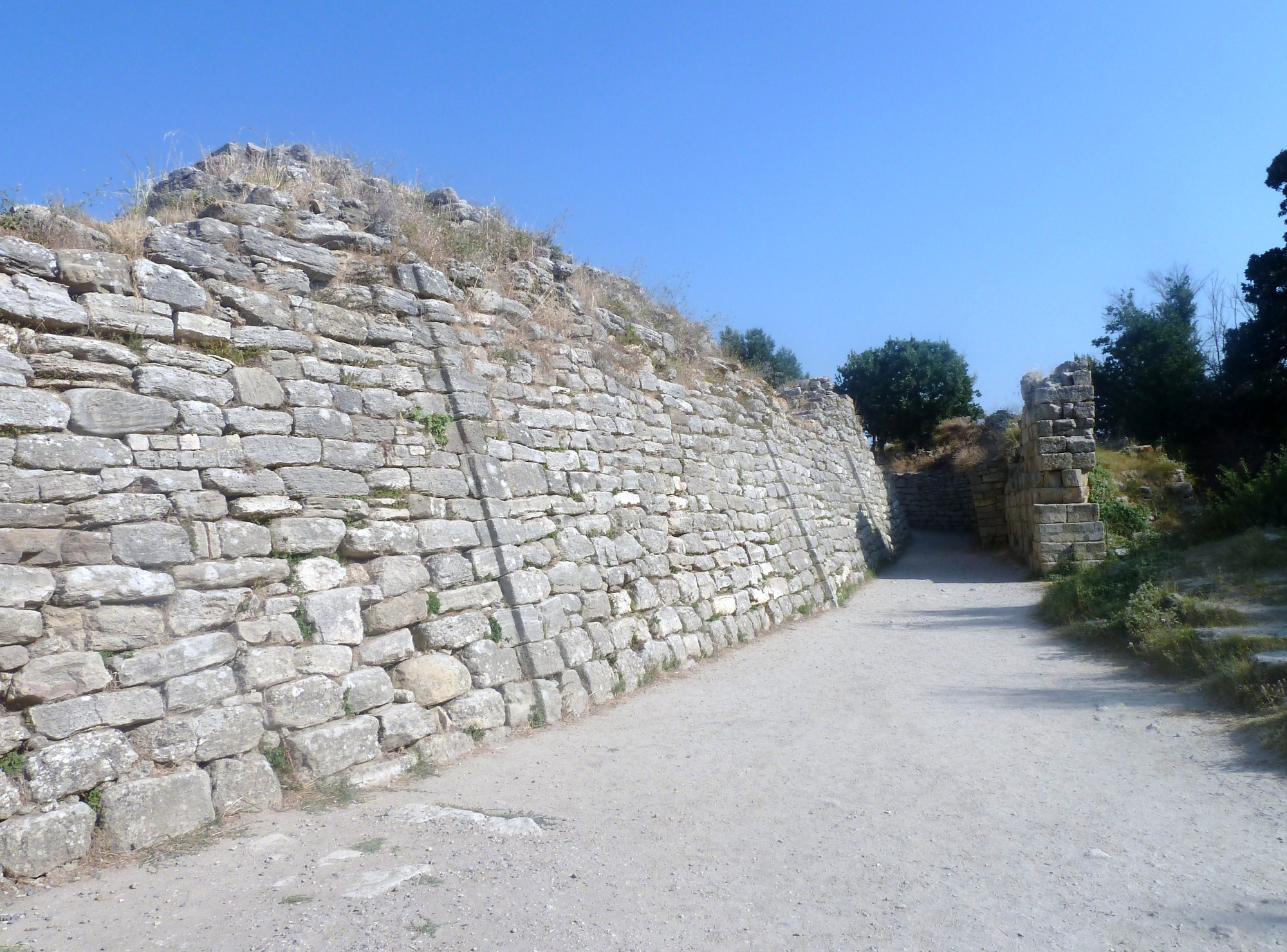 archaeological layer of Troy VII that chronologically spans from c. 1300 to c. 950 BC
