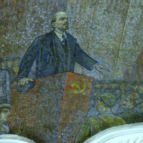 Lenin Mosaic Komsomolskaya 