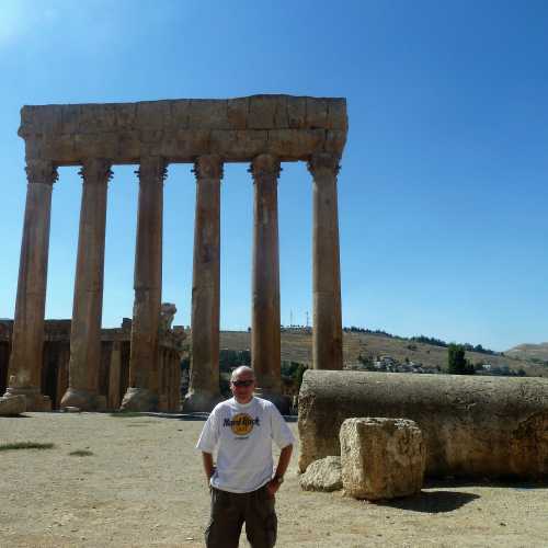 Moi in front of last Columns Temple of Jupiter