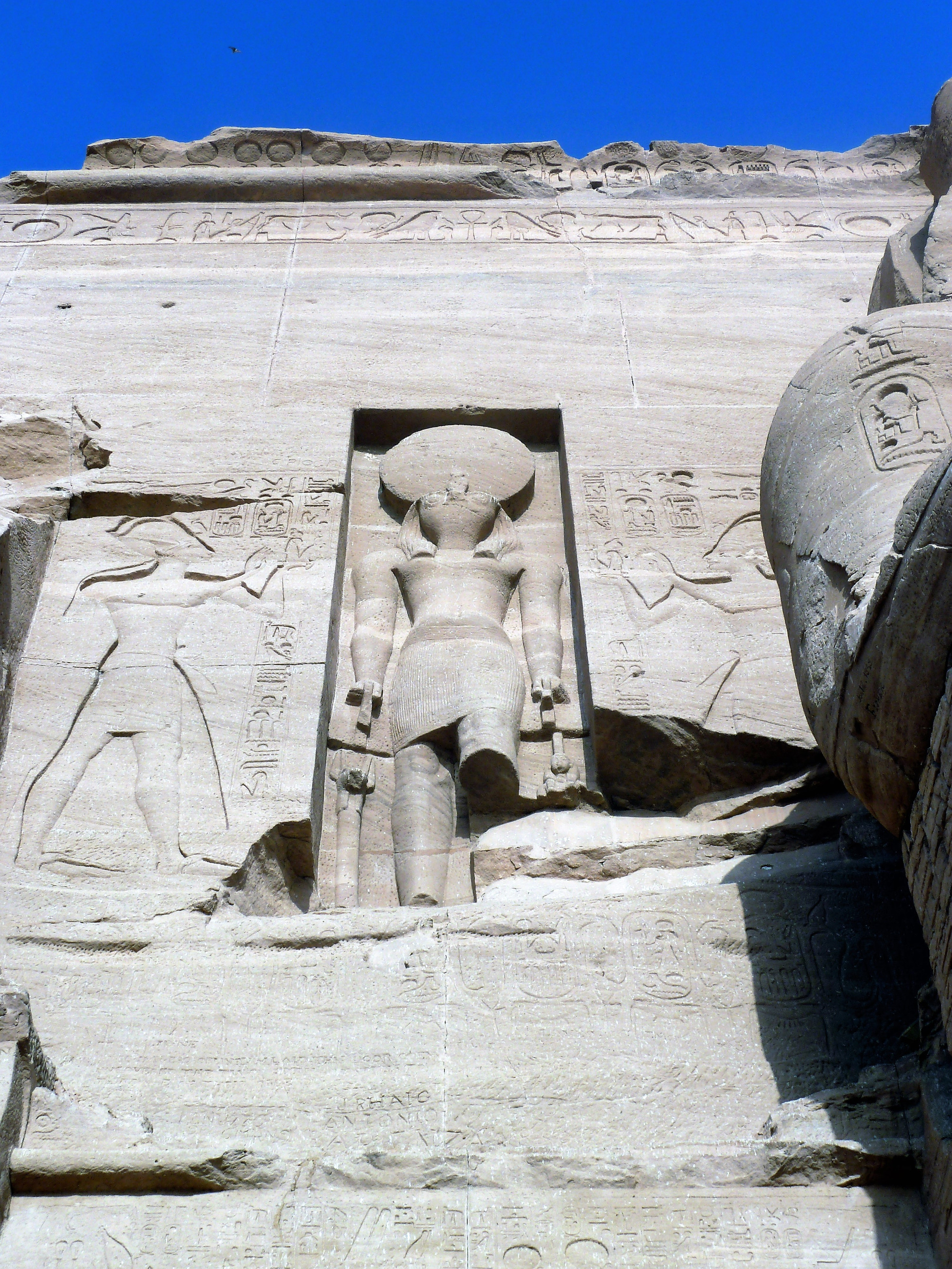 Temple figures