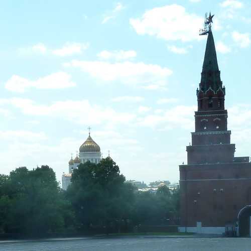 Borovitskaya Tower with Church of the Saviour in background