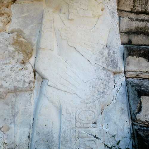 prehispanic relief