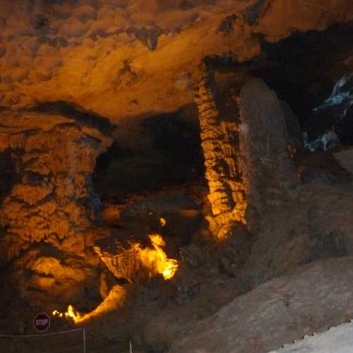 Virgin Cave, Vietnam