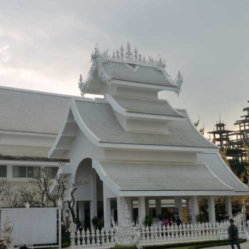 Wat Rong Khun — White Temple