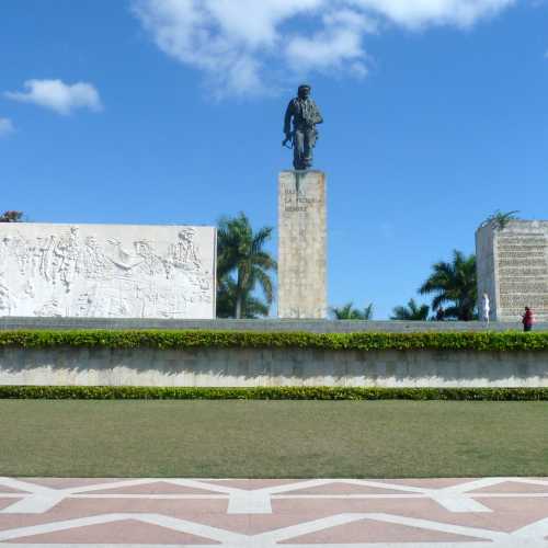 Мавзолей Че Гевары, Куба