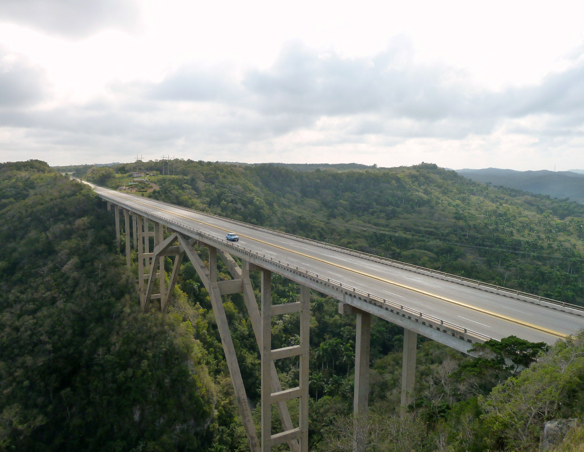 Puente de Bacunayagua, Куба