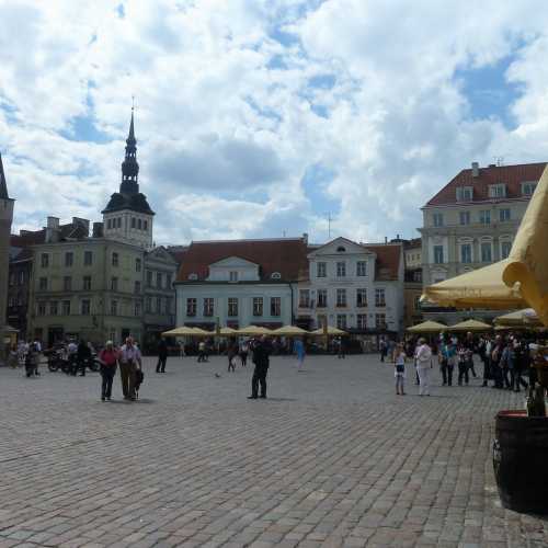 Ратушная площадь, Эстония