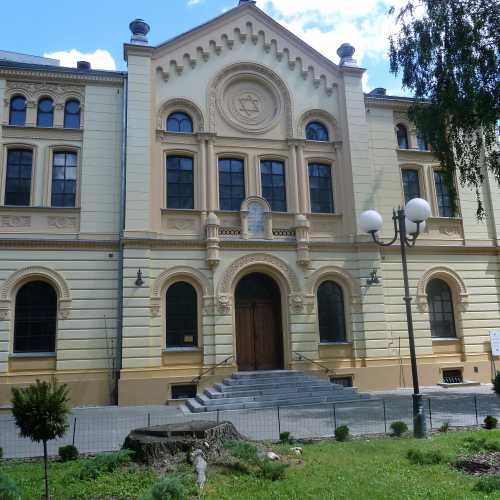 Warsaw Synagogue