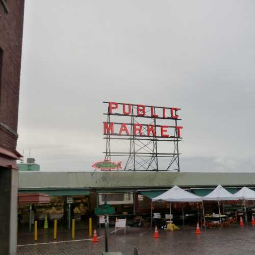 Pike Place Market, США
