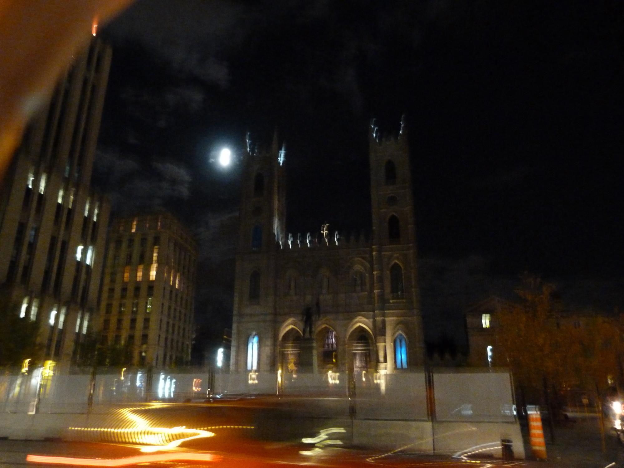 Notredam by night