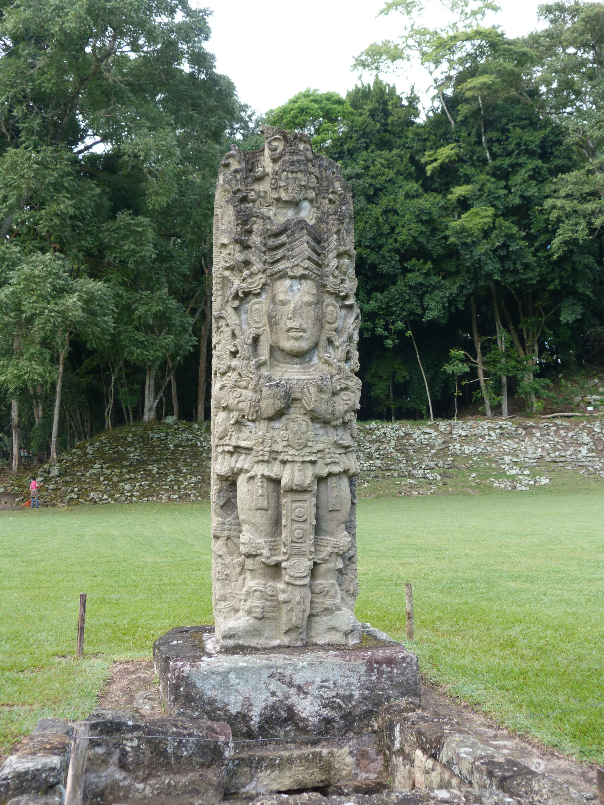 Stela H at Copán, commissioned by Uaxaclajuun Ub'aah K'awiil.