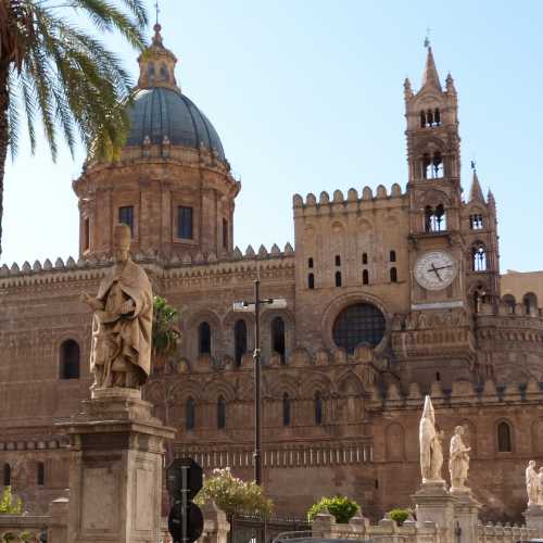 Cattedrale di Palermo, Monte di Pietà, Italy
