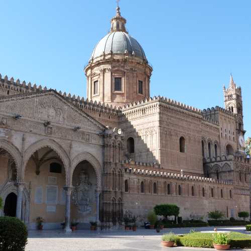 Cattedrale di Palermo, Monte di Pietà, Italy