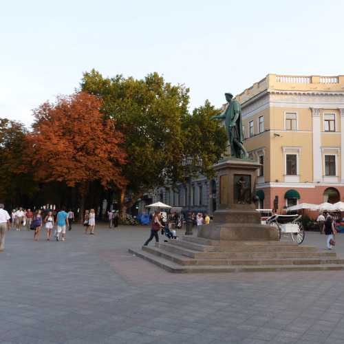 Monument to Duc de Richelieu Mykhailovsky Square
