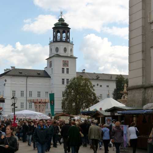 Glockenspiel bell tower on Museum