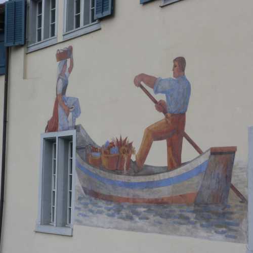 Painted House nearcy on Renn Weg