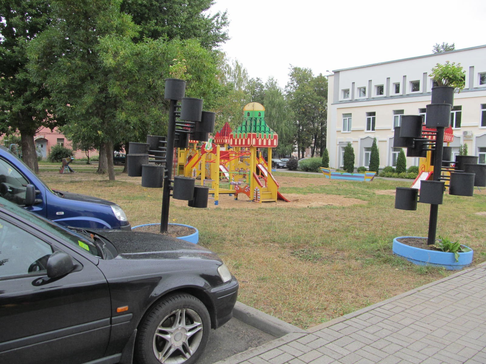 Московский дворик, Belarus