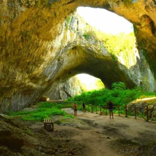 Деветашка пещера, Болгария
