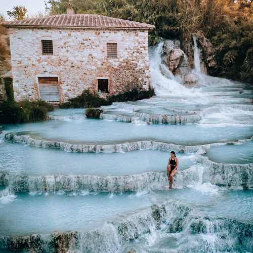 cascate del mulino, Italy