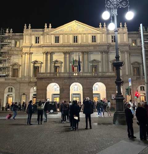 Милан, Италия