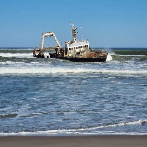 Zeila Shipwreck, Namibia