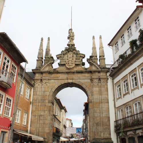 Arco da Porta Nova, Португалия