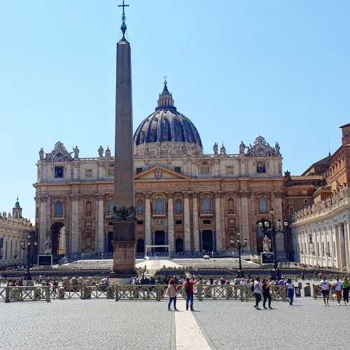 St. Peter’s Square, Italy