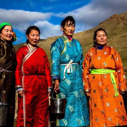 Mongolian traditional costume 